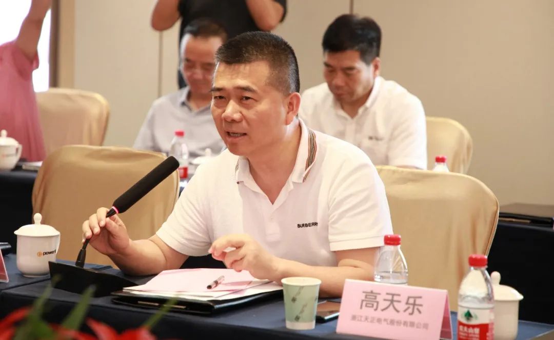 庆祝建党百年华诞 商会组织企业家走进极速电竞开展参观座谈等活动(图2)