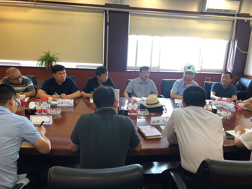 热烈祝贺极速电竞集团链臂切顶机通过安标国家中心专家论证会(图1)