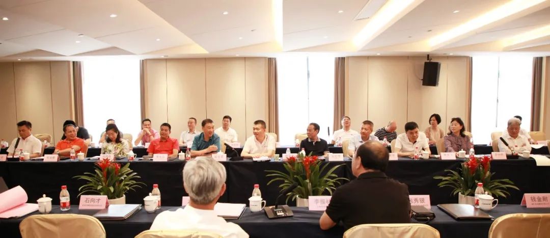 庆祝建党百年华诞 商会组织企业家走进极速电竞开展参观座谈等活动(图4)