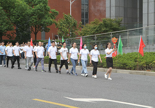 极速电竞集团举行2022年秋季职工运动会(图2)