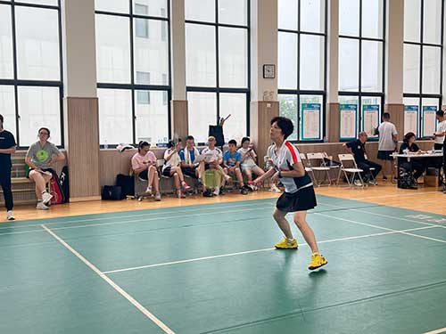 上海极速电竞集团成功举办2023年重固镇职工羽毛球比赛(图5)