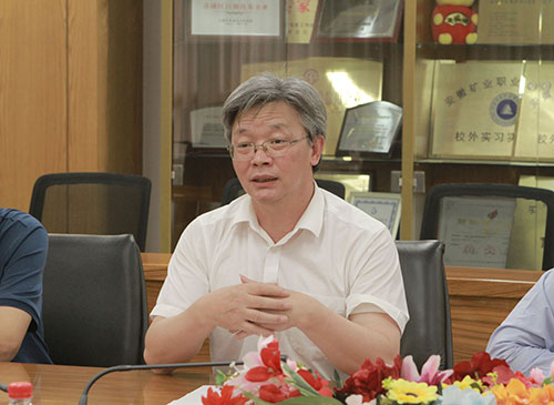 中国矿业大学党委书记刘波一行到上海极速电竞集团走访交流(图2)
