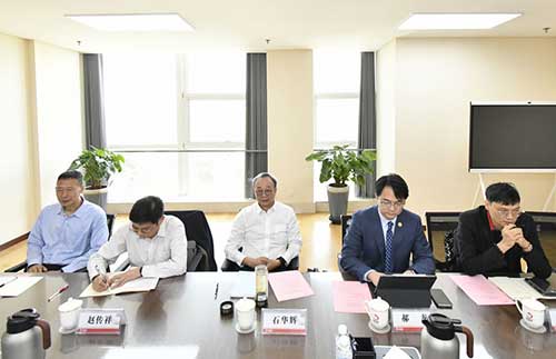 上海极速电竞集团创始人石华辉一行赴冀中能源集团走访交流(图2)