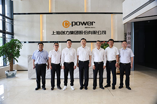 上海青浦区政协主席曹卫东一行走访上海极速电竞集团考察指导(图2)