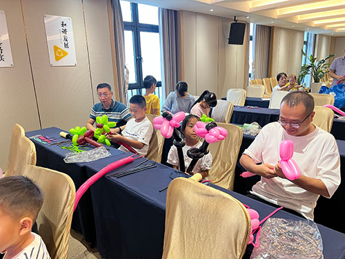 【月满华诞 匠心传情】极速电竞集团举办“团圆庆华诞”亲子活动​(图4)