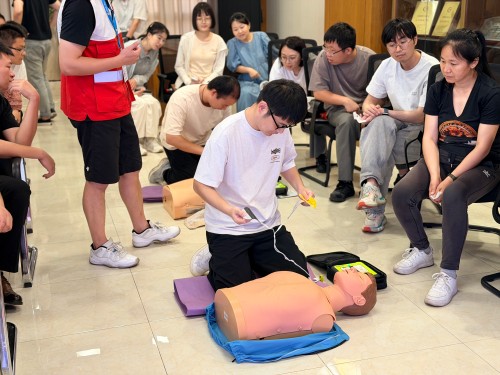  掌握急救技能 筑牢安全防线——集团开展初级红十字救护员专项培训(图3)