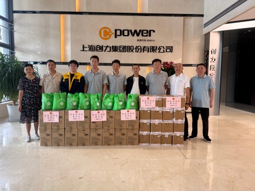 高温下的守护！青浦工业园区、青浦重固镇总工会为极速电竞集团“送清凉”(图2)